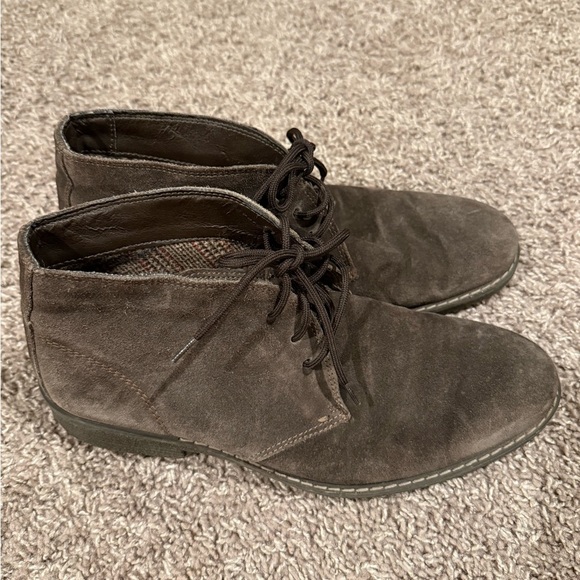 Nordstrom Other - Nordstrom 1901 Made  in Italy Suede Leather Brown Chukka Boots , size 8.5 US